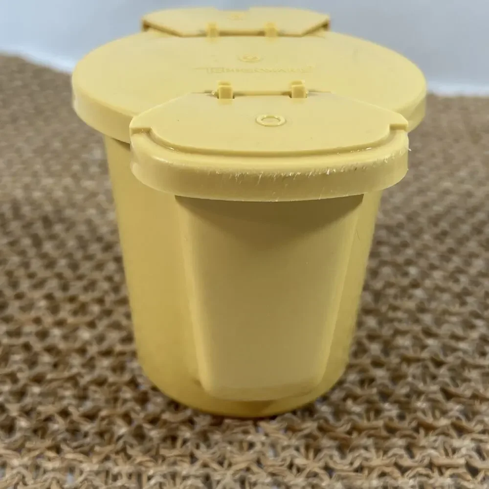 Vintage Tupperware Harvest Gold Double Flip Pour Sugar Bowl Container Yellow 577